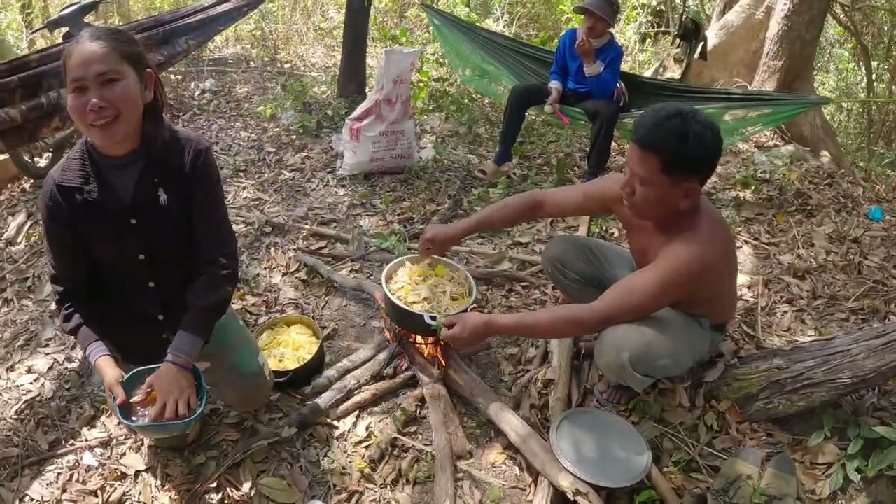 សម្លរសាមគ្គីគ្នារក្នុងព្រៃ ០៥-០២-២០២៦