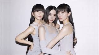 Perfume ポスター 1234567891011 71Hj+vxHGxL._AC_SY200_QL15_.jpg