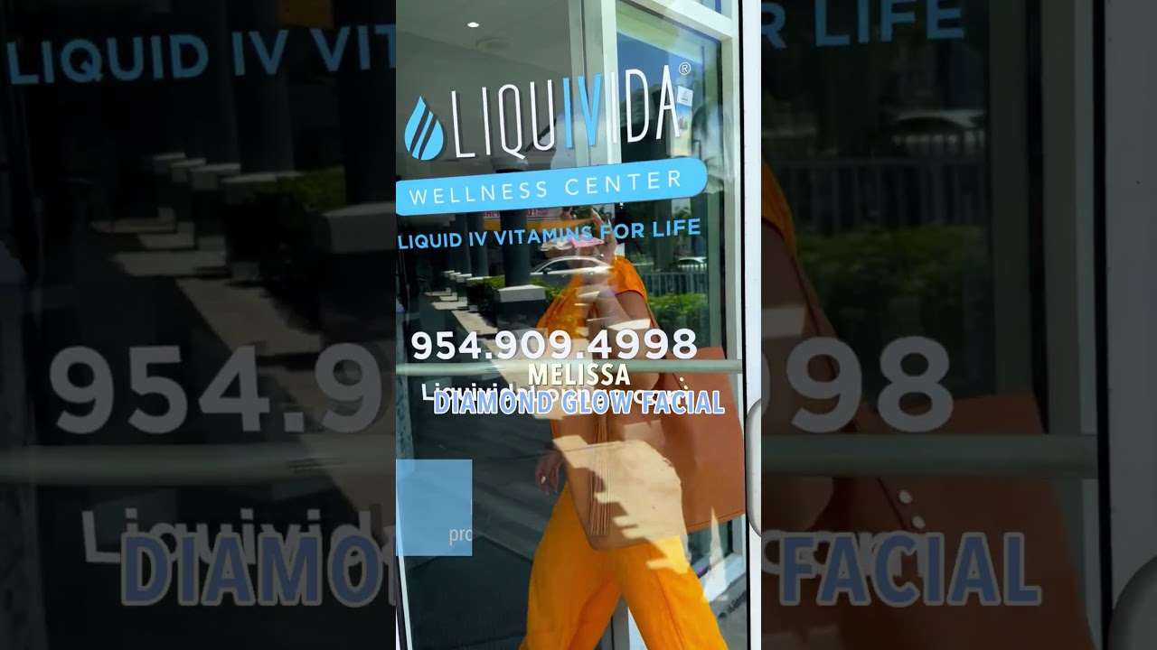 Diamond Glow Facial at Liquivida