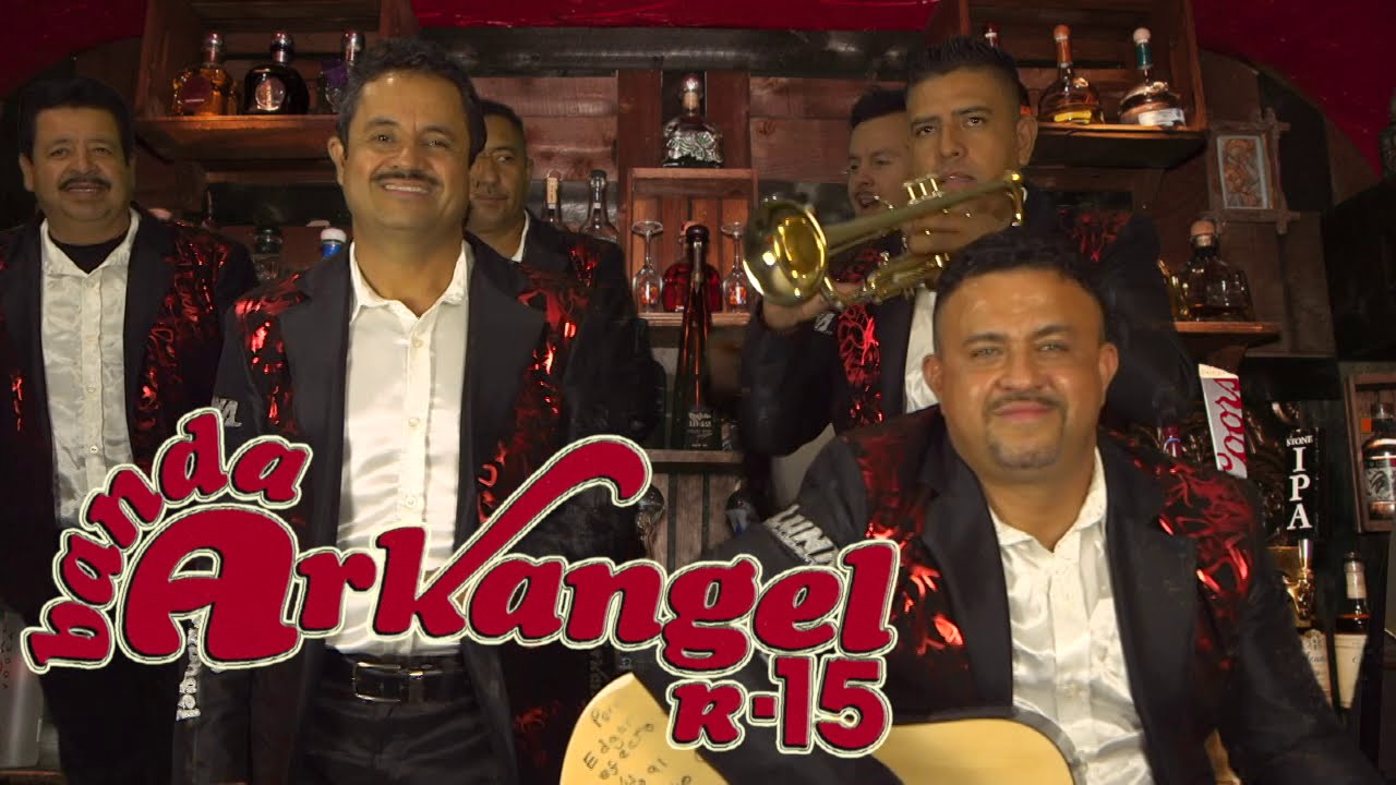 Banda Arkangel R-15 - Palabra de Hombre (Con Mariachi y Tuba) - YouTube