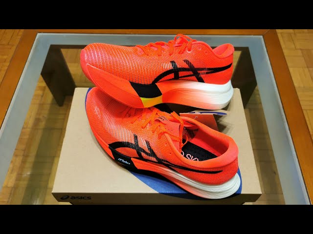 Asics Metaspeed Sky Paris (1013A123-600) - YouTube