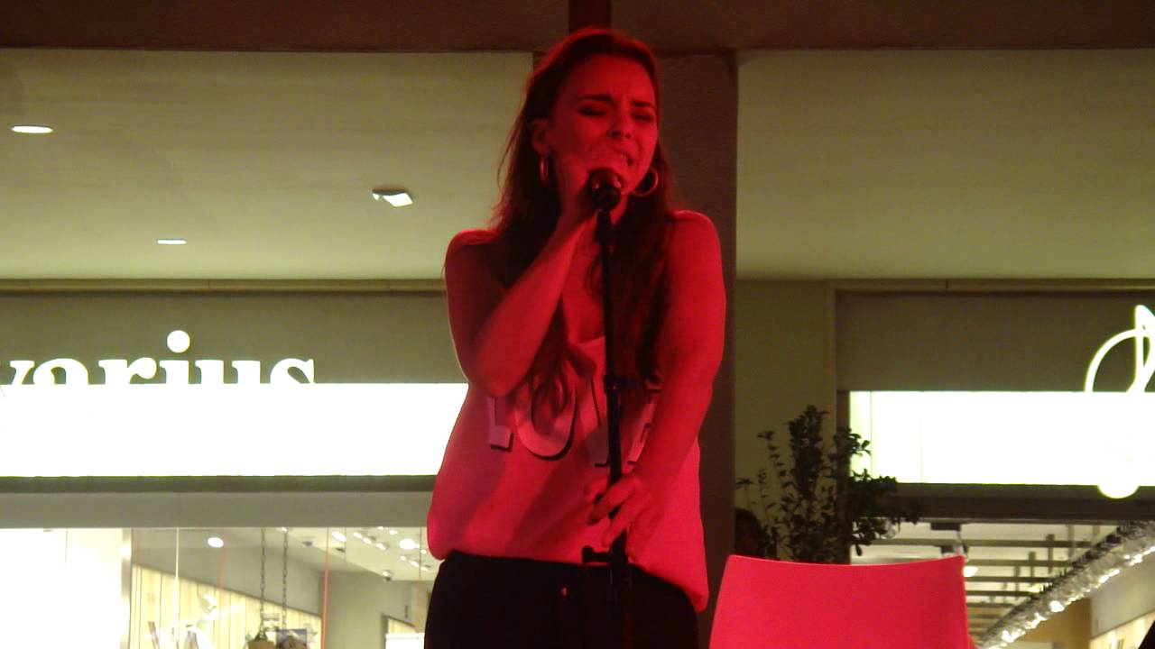 Chenoa en Zenia Bulevard (Orihuela) - DONDE ESTÉS