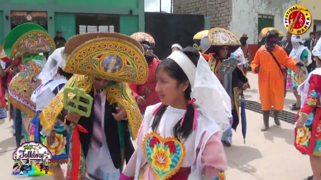 Zapateo en Chongos Alto Canipaco con la orq. Super Sensacion del Peru