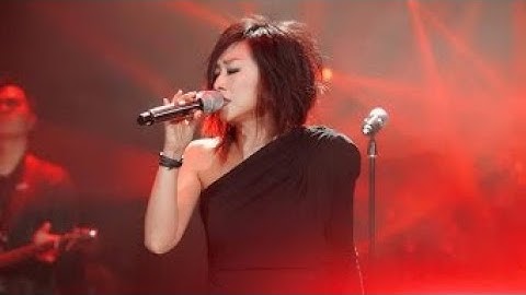Thumbnail of Sandy Lam 林忆莲 - Eternal Summer 盛夏光年 - Singer/I am a Singer China LIVE (ENG SUB)