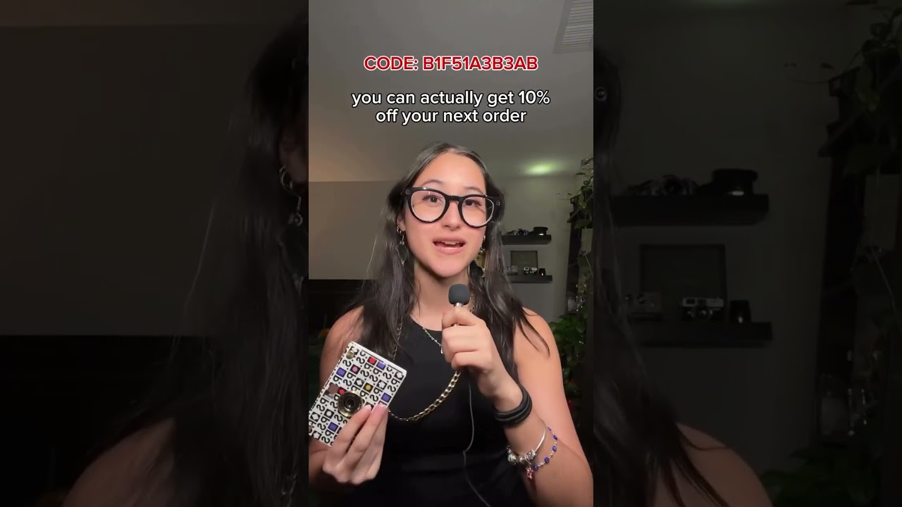 Meet the PaperShoot: The Eco-Friendly, Screenless Camera for Instant Memories! 📸♻️