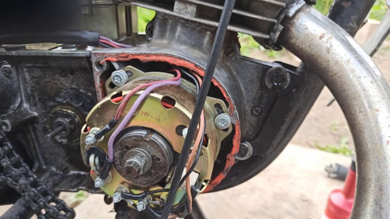 Демонтаж двигателя мотоцикла Минск 3.11211 - YouTube