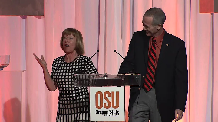 Suzanne McGrath '70 & Bernard McGrath '70 receive ...