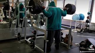 Squat 585x3