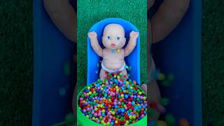 Full Of 3 Rainbow Bath Tubs Candy With M&Ms & Magic Slime Cutting