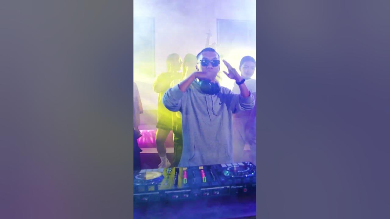DJ Sandy - Paro Paro G: DJ Sandy on the decks! 🎧