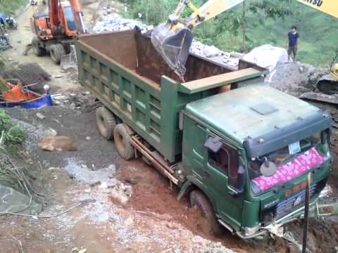 Howo sinotruk 371 - YouTube