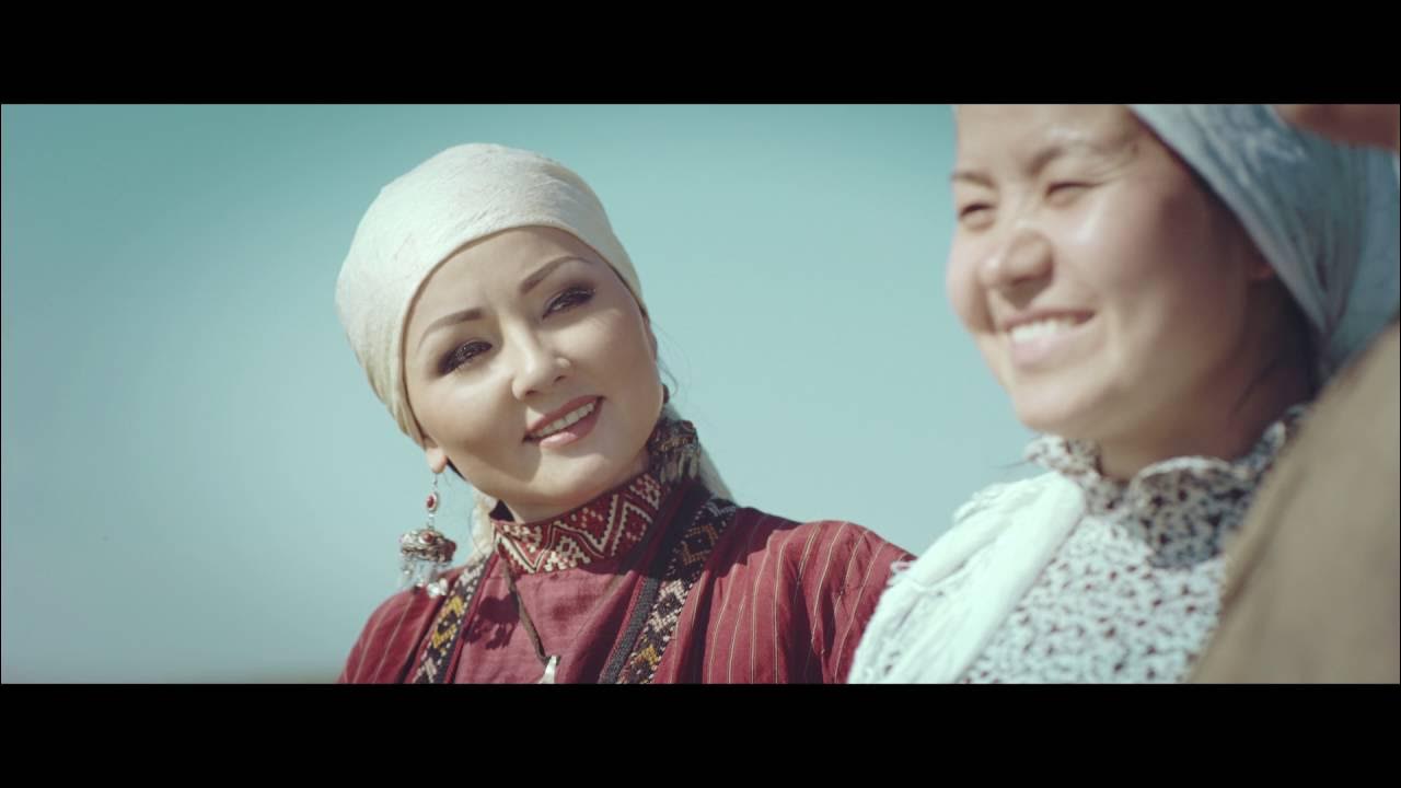 Алексис Фокс порно фотосуреттер