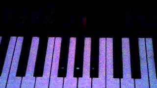 How to play Jingle Bells on Keyboard/Piano--Easy for everyone
