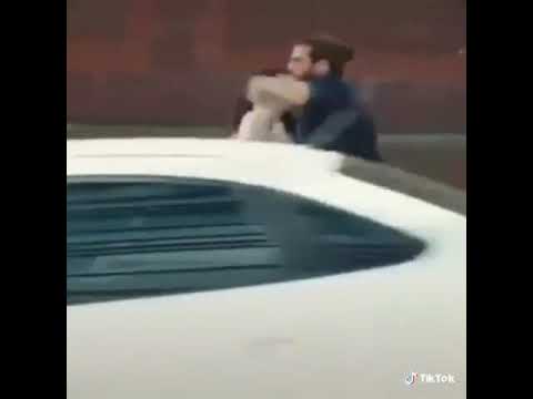 بالعالم ما في بجنونك بتغار علي من عيونك وعد مني مابخونك حتى بنظرة