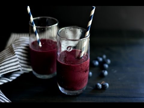 triple-berry-kefir-smoothie-recipe