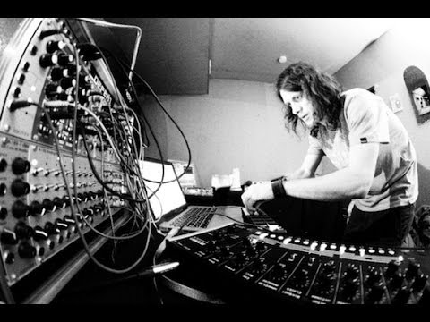 DeFeKT - Skitzo - [ELECTRONIC EXPLORATIONS]
