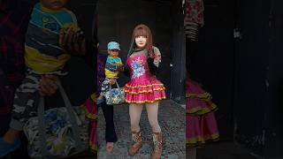 Bety teases a small child