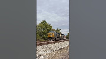 CSX Dash 8 duo lead a local in Hopkinsville, KY