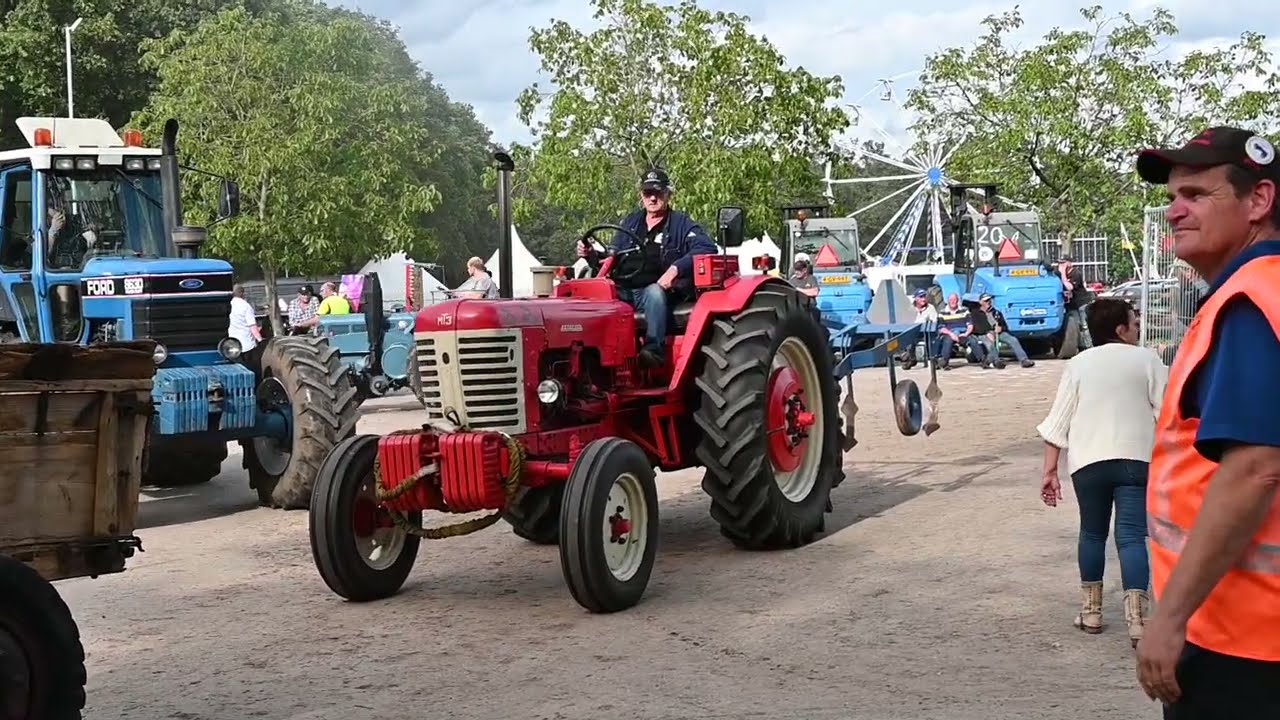 Big Tractors parade after Historic Tractor Show Panningen 2023 organized by HMT KLEP