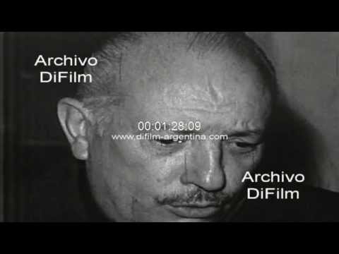 DiFilm - Valentin Suarez cuestiona al tecnico del seleccionado 1966