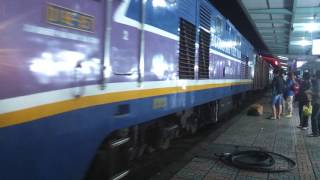 D19E-957 Kéo Se22 Vào Ga Nha Trang 2008-7-8-2017