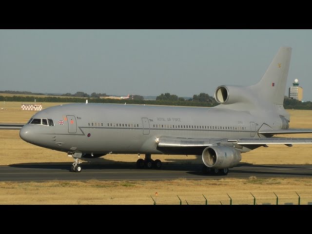 Royal Air Force Lockheed L-1011 TriStar Taxi & Takeoff - YouTube