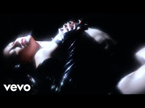 Noah Cyrus - I Just Want a Lover (Official Video)