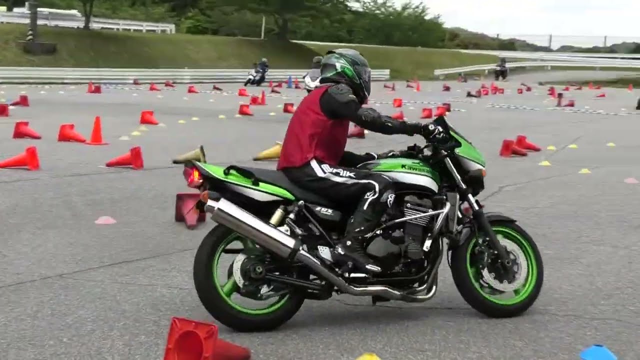 20260425 KRiSP のんびり走行練習会 ZRX1200R - YouTube