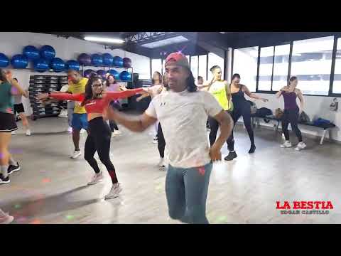 Me muevo/ Fariana, Kiko El Crazy/ coreografía/ La Bestia