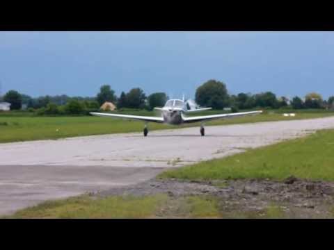 [HD] *Rare* Two Beautiful Globe GC-1B Swift Takeoff + Fly By Display +Landing CSU3