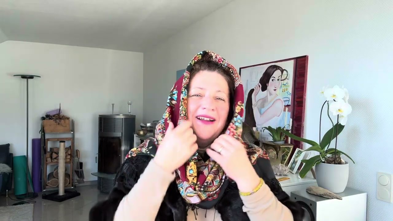 Хобби доя женщин Павловопасадские платки. Примерка с шубой намотка