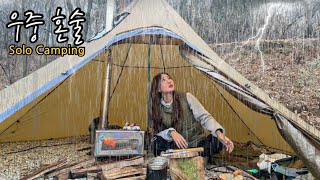 [Solo Camping] Camping in the winter rain on a thunderstorm day /Drinking by the stove on a cold day