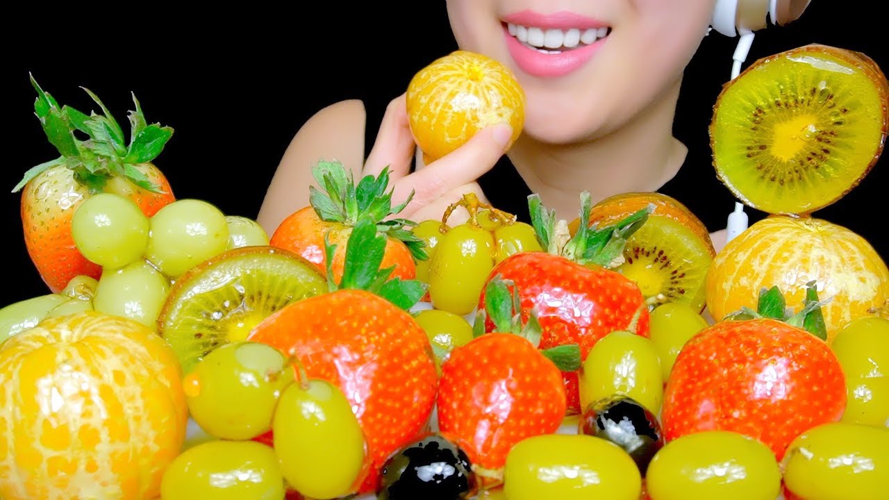 ASMR CANDIED FRUITS (Strawberries, Tangerines, Grapes, Kiwi) | Tanghulu| EATING SOUNDS | TracyN ASMR