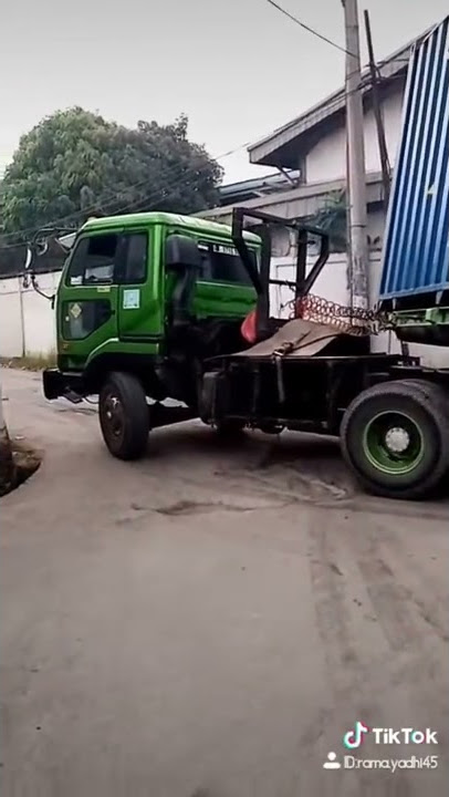 Supir trailer skill dewa