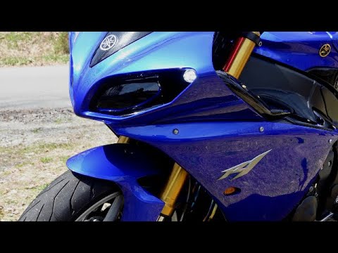 R1 CROSS PLANE YAMAHA AND STORY OF THE BADASS GRANDPA in 4K. - YouTube