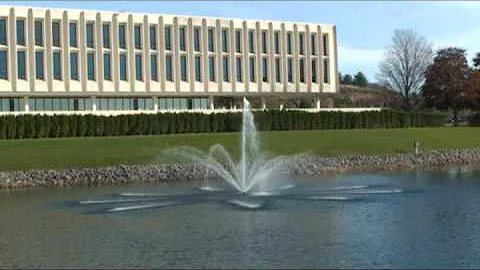 Kasco Aerating Fountain - 2 HP, 240V, 100-Ft. Cord, Model# 8400JF100