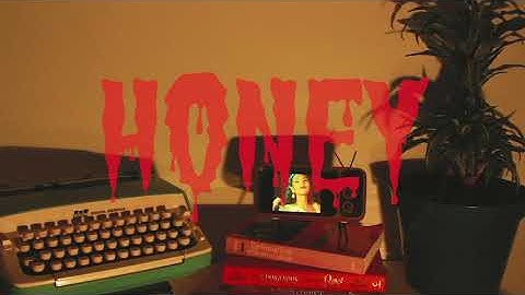LUNA AURA - "HONEY" (OFFICIAL LYRIC VIDEO)