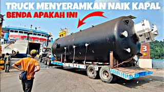 MENYERAMKAN❗TRUCK BAWA MUATAN MISTERIUS NAIK KAPAL DI PELABUHAN MERAK