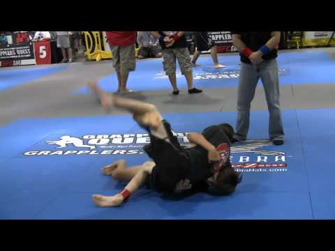 Club Leg Lock on Grapplers Quest Boston 2010