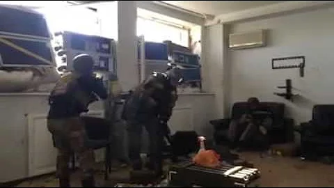 Киборги в аэропорту Киборги в аэропорту