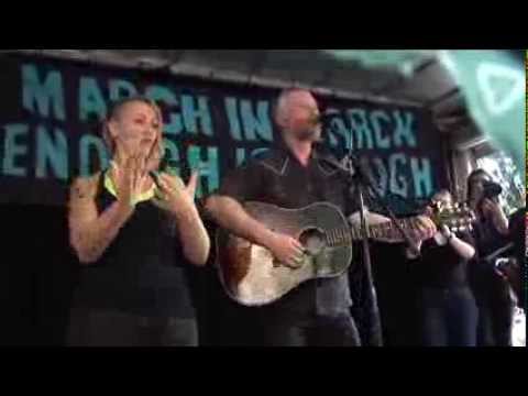 BILLY BRAGG MARCH IN MARCH SYDNEY 16 3 2014