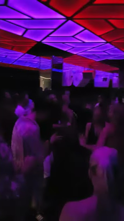 WC in club Hi Ibiza ;)