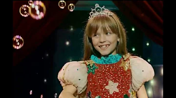 Como foi a infância de Larissa Manoela?