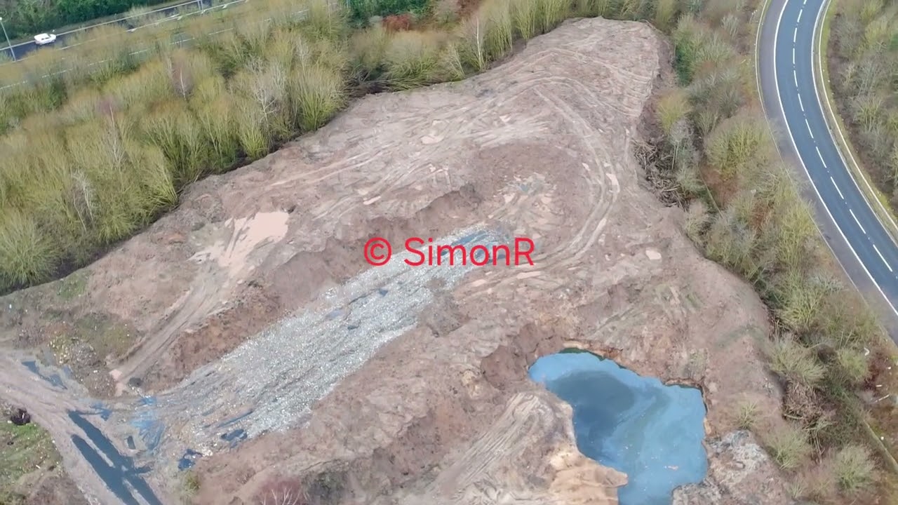 Illegal waste dump in Kirkby Liverpool 🤢🤢😡😡☠️☠️