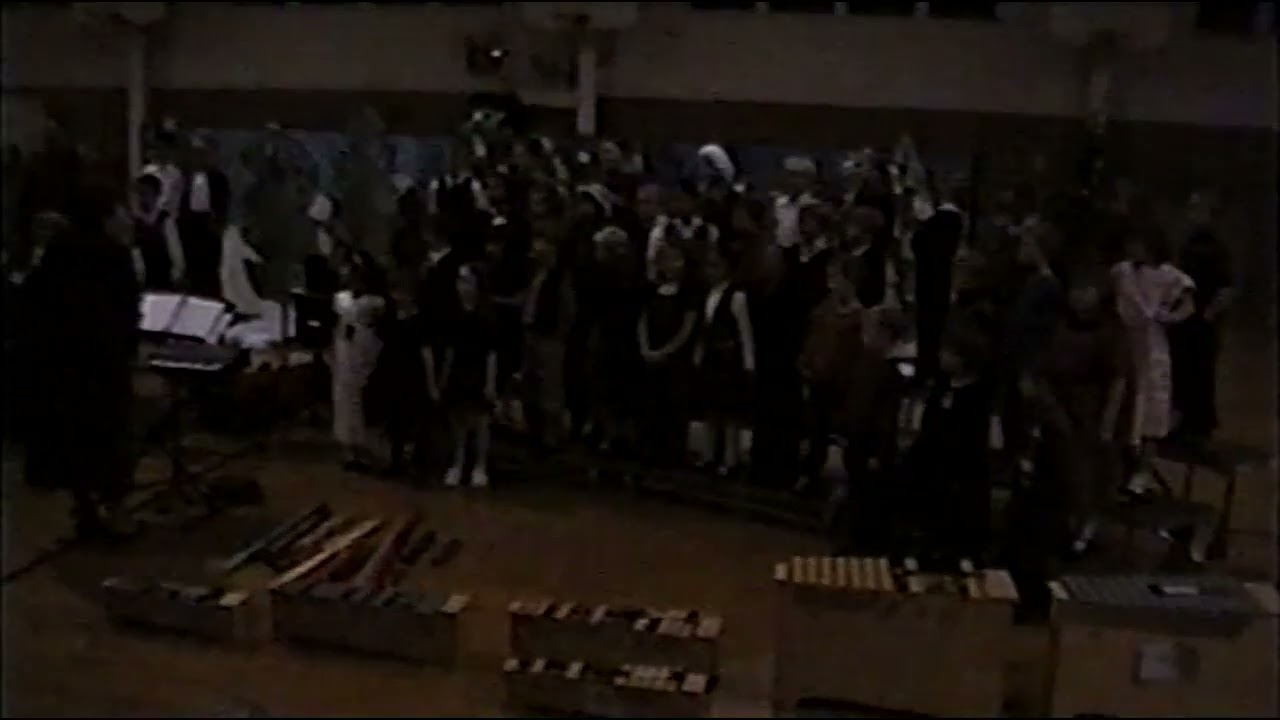 Dylan School Musical 01