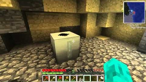 Minecraft : Technic Pack : Our first few steps! Macerator, Generator, and Extractor