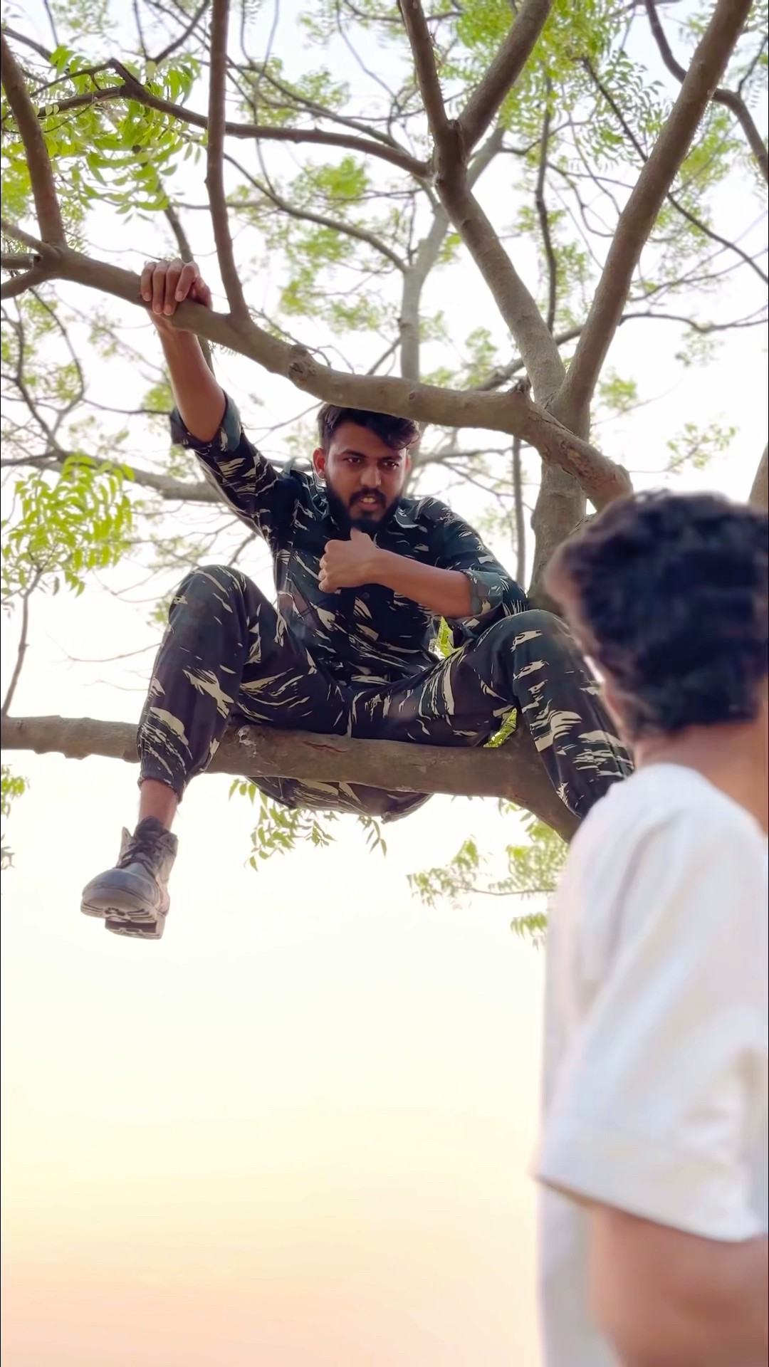 सर ने फ़ॉजी को कियो डाँटा ???#foryou #army #indianarmy #foji #shortsfeed #armyshorts #viralshorts