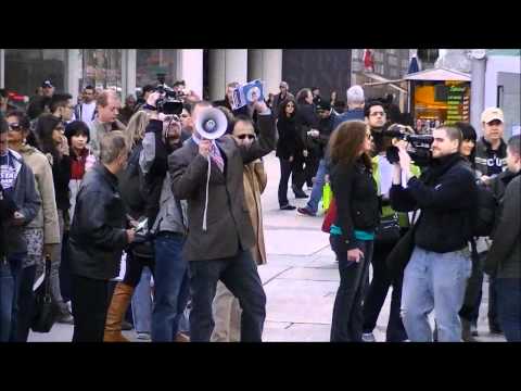 G20 Rally - Into The Crowd