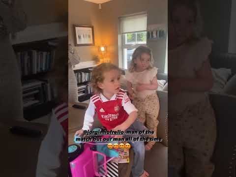 Jorginho's children watching his interview on Sky Sports after the Arsenal win over Newcastle! 😂