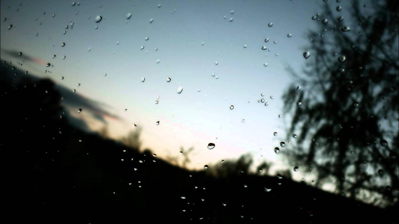 Капли дождя. Туча с дождем. Как капает небо. Круги на небе. Сосульки капель.